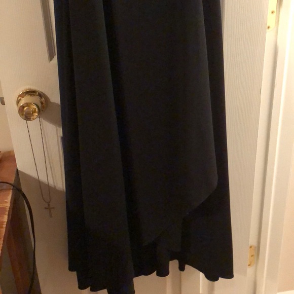 Great dress - Picture 2 of 4